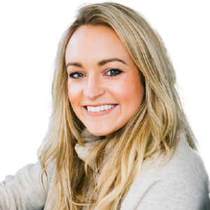 kaleigh-moore-freelance-writer-removebg-preview 1@2x